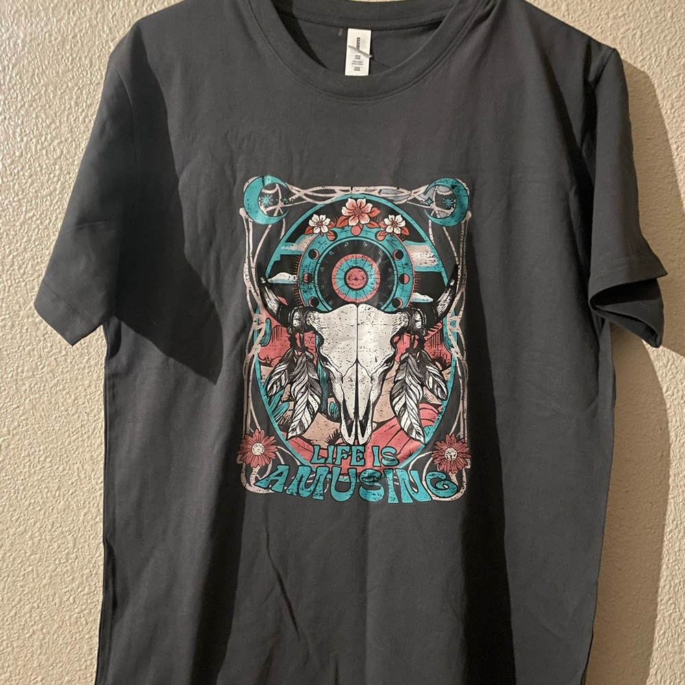 Life Is Amusing Black Graphic Tee with Skull Design